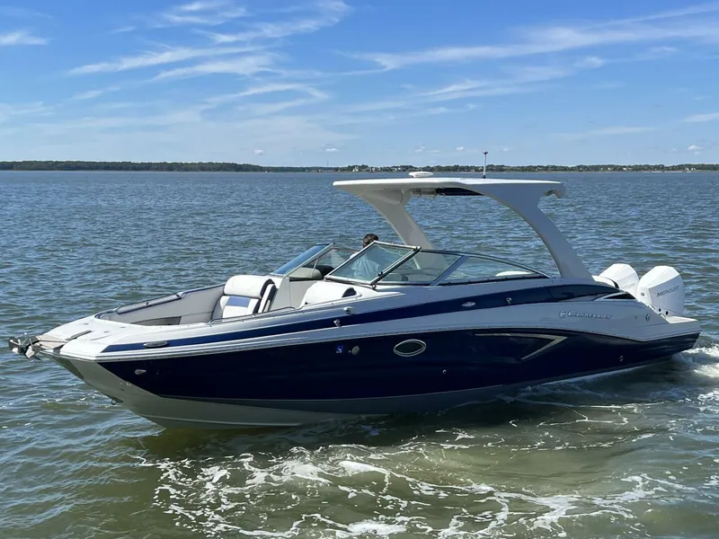 Slide: The Image of Crownline Boats E305 XS 2022 - 5782646