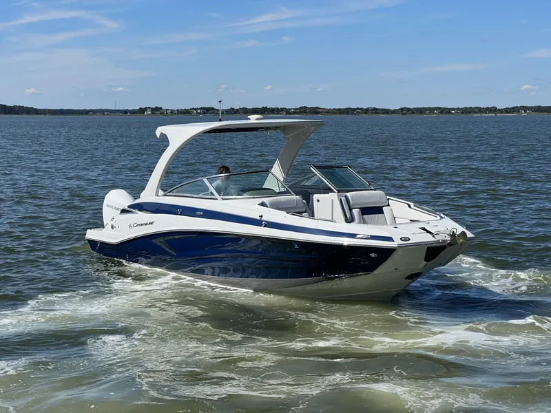 Slide: The Image of Crownline Boats E305 XS 2022 - 5782649