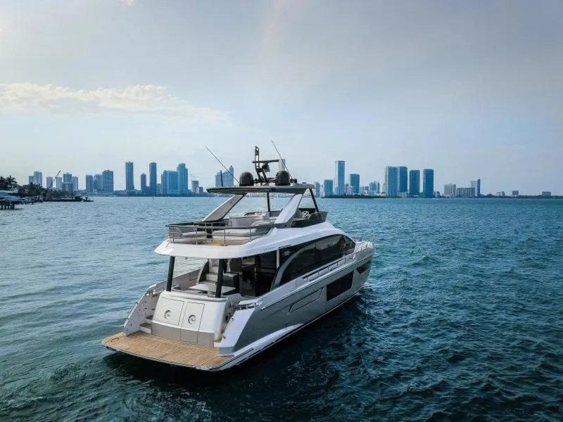 Slide: The Image of Azimut Fly 68 2023 - 3656854