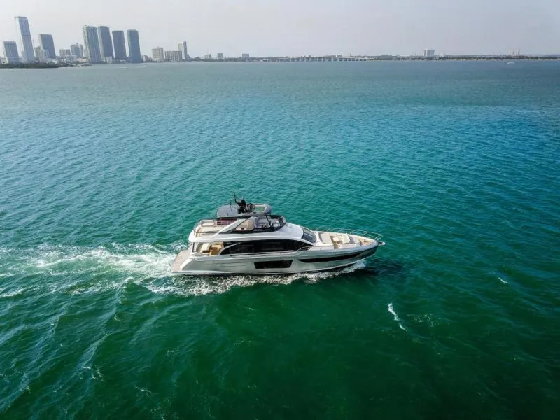 Slide: The Image of Azimut Fly 68 2023 - 3656856