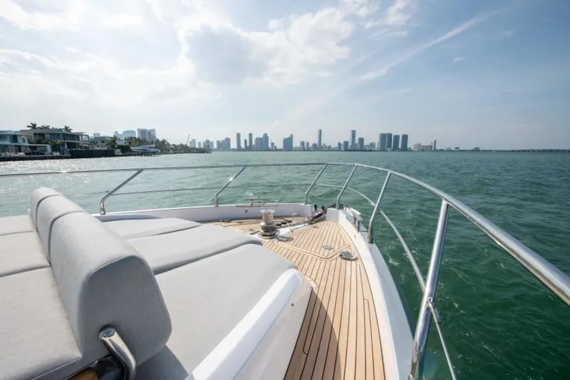 Slide: The Image of Azimut Fly 68 2023 - 3656908