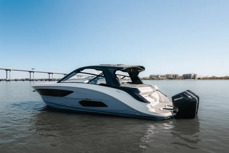 Slide: The Image of Sea Ray Sundancer 370 Outboard 2025 - 5