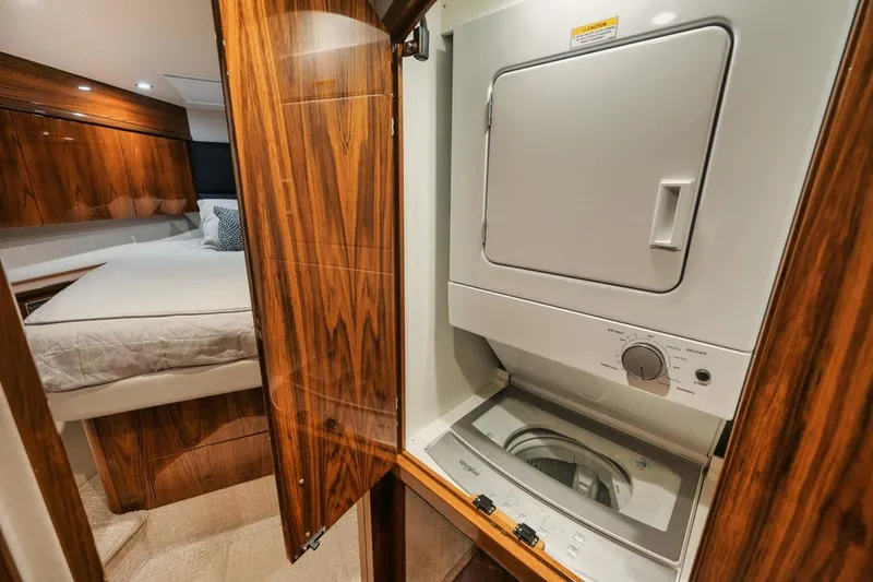 Slide: The Image of Hatteras Convertible GT59 2020 - 3665943