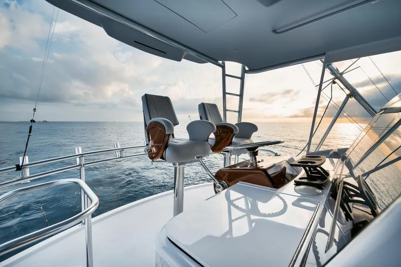 Slide: The Image of Hatteras Convertible GT59 2020 - 3665981