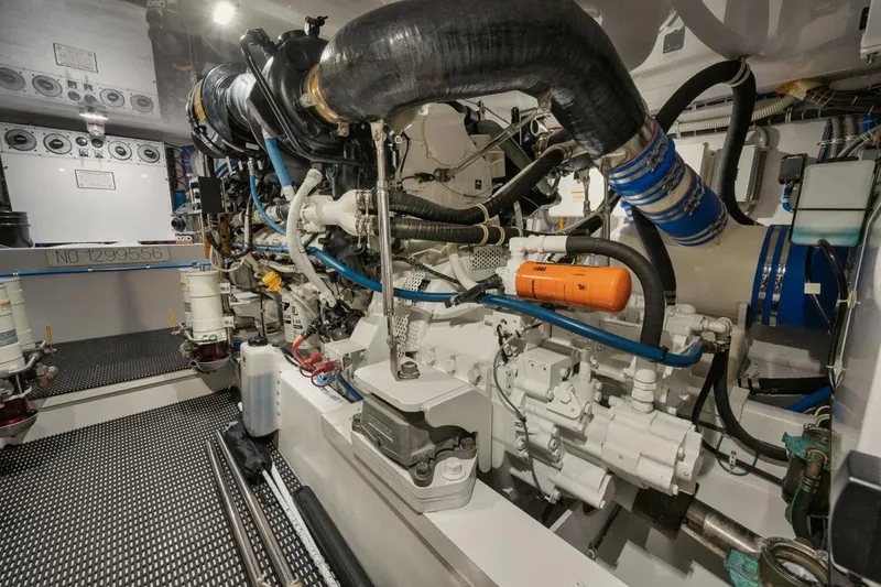 Slide: The Image of Hatteras Convertible GT59 2020 - 3666006