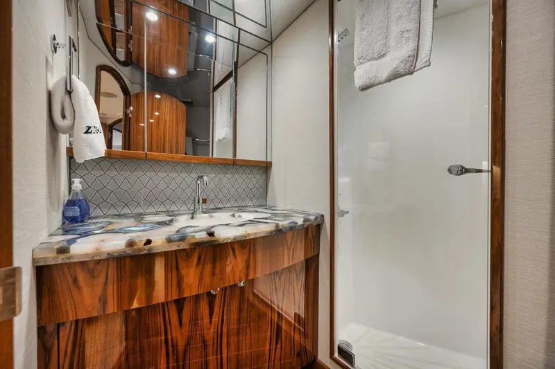 Slide: The Image of Hatteras Convertible GT59 2020 - 3665933