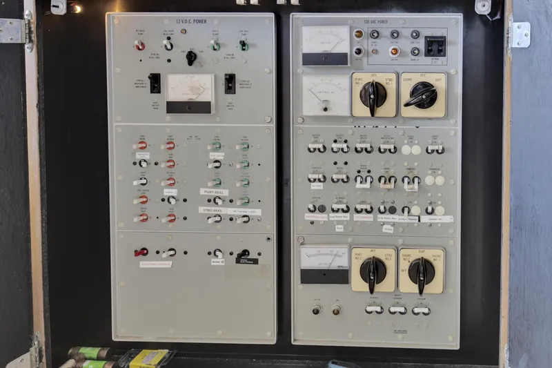 Slide: The Image of 1981 Bertram 42 Convertible Balls To The Wall Breaker Panel - 3686908