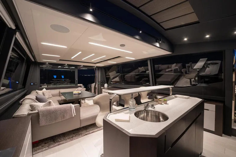 Slide: The Image of Pershing 8X 2021 - 3668149