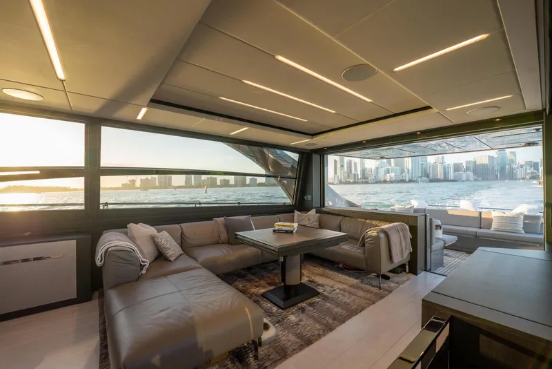 Slide: The Image of Pershing 8X 2021 - 3668146