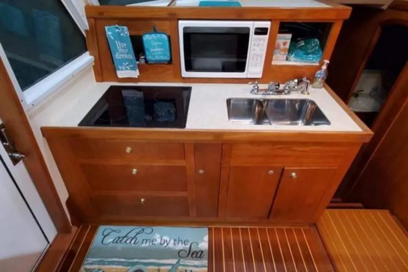 Slide: The Image of Mainship 430 Trawler 2001 - 3679684