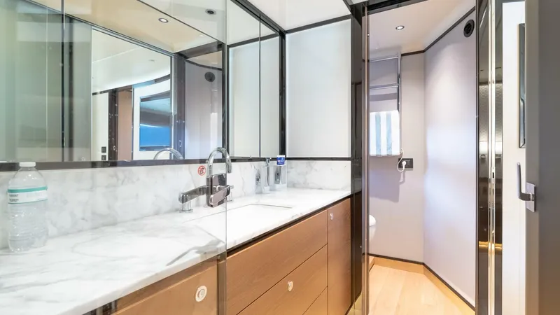 Slide: The Image of Absolute Navetta 68 2024 - 5215618