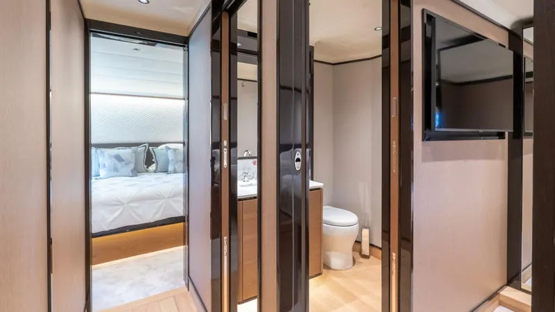 Slide: The Image of Absolute Navetta 68 2024 - 5215621