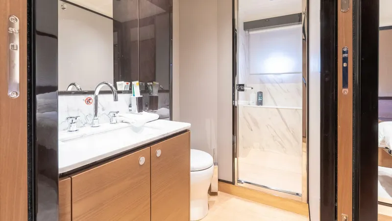 Slide: The Image of Absolute Navetta 68 2024 - 5215622