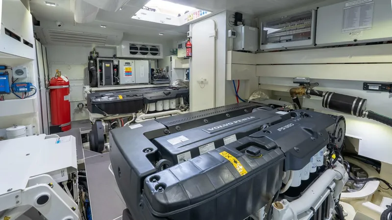 Slide: The Image of Absolute Navetta 68 2024 - 5215633