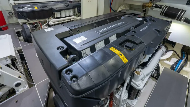 Slide: The Image of Absolute Navetta 68 2024 - 5215634