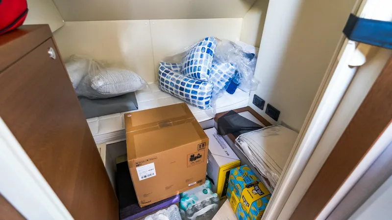 Slide: The Image of Absolute Navetta 68 2024 - 5215630