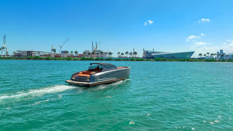 Slide: The Image of VQ45 Exterior - 3686764