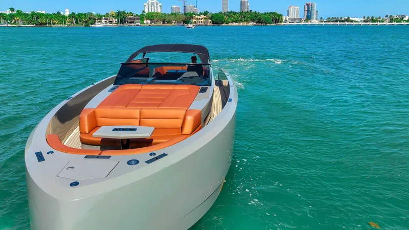 Slide: The Image of VQ45 Exterior  - 3686771