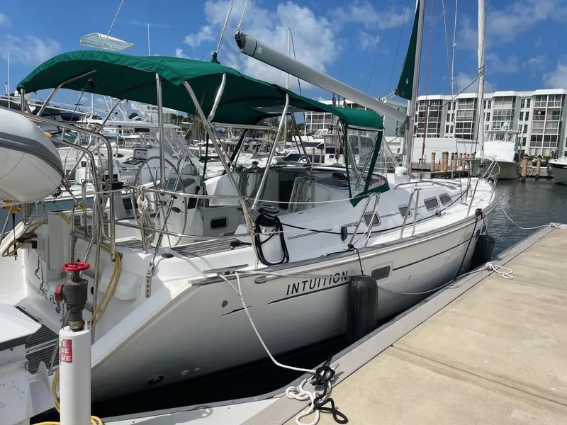 The Image of Beneteau 42 2007 - 3687790