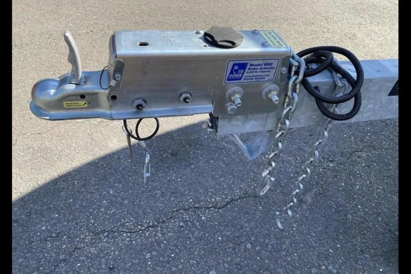 Slide: The Image of Stingray 215 CR 2018 - 3692588