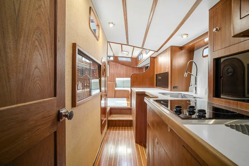 Slide: The Image of Pearson 530 1981 - 3929654