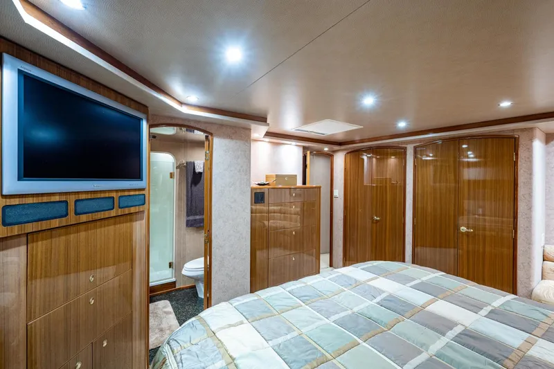 Slide: The Image of Master Stateroom 2005 Viking 74 Convertible - Reel Estate - 3698188