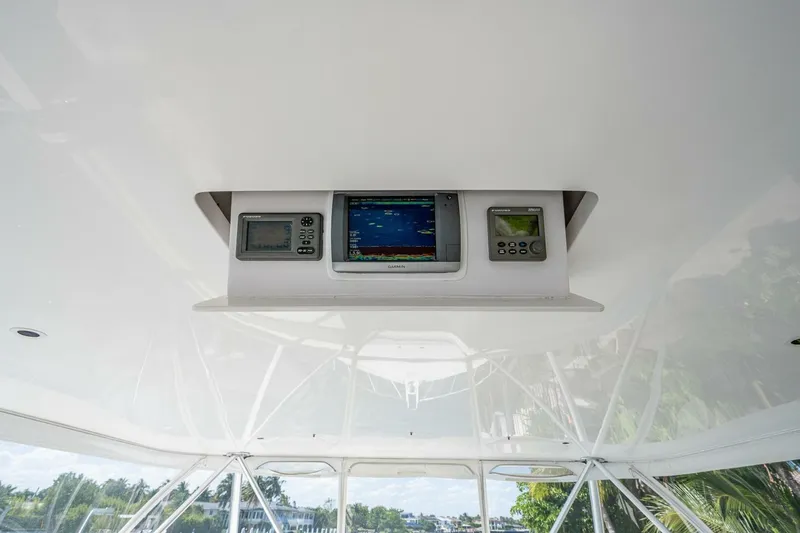 Slide: The Image of Flybridge 2005 Viking 74 Convertible - Reel Estate - 7658402