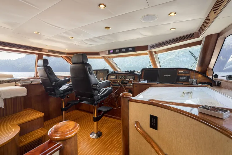 Slide: The Image of BRIDGE DECK PILOTHOUSE - 3698856