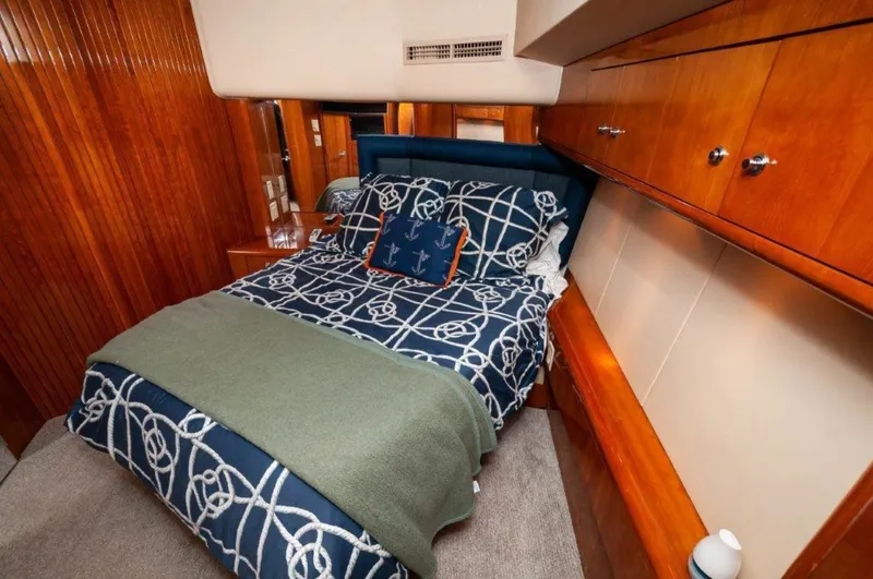 Slide: The Image of 2002 65 Hatteras Convertible Moontan Master Stateroom (3) - 3712773