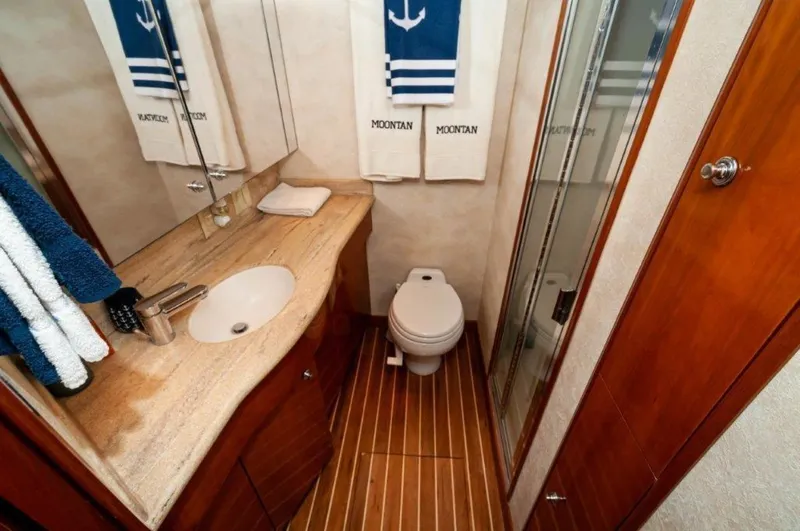 Slide: The Image of 2002 65 Hatteras Convertible Moontan Master Head - 3712774