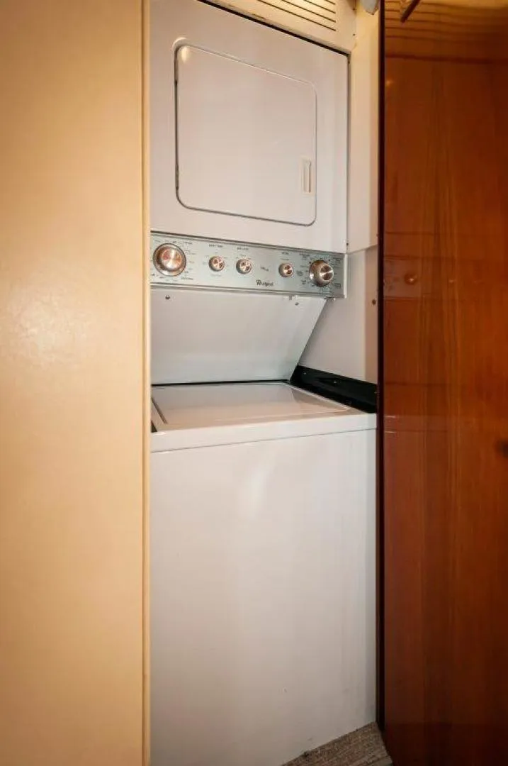 Slide: The Image of 2002 65 Hatteras Convertible Moontan Laundry - 3712784