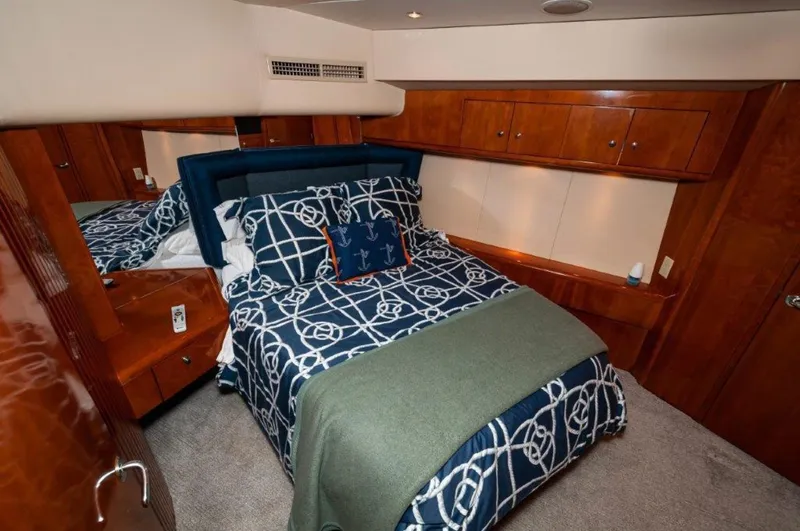 Slide: The Image of 2002 65 Hatteras Convertible Moontan Master Stateroom (1) - 3712769