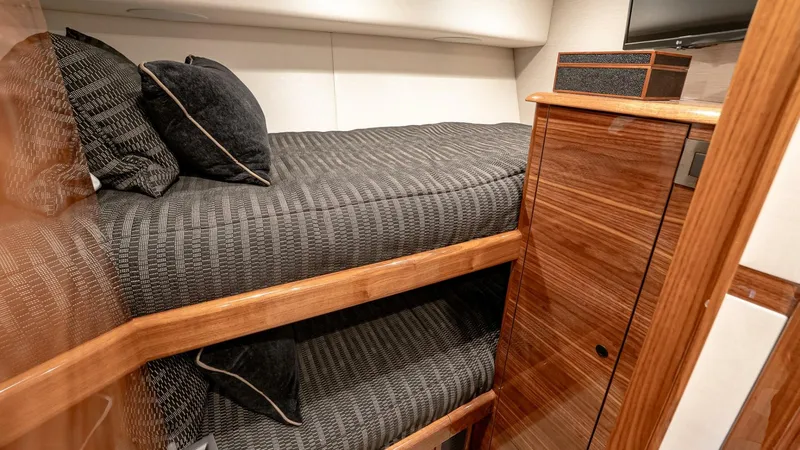 Slide: The Image of Viking 64 Convertible 2026 - 5696435