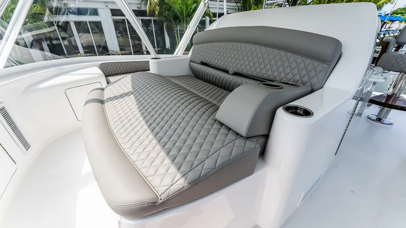 Slide: The Image of Viking 64 Convertible 2026 - 5541579