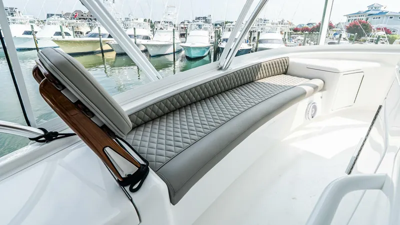 Slide: The Image of Viking 64 Convertible 2026 - 5541550