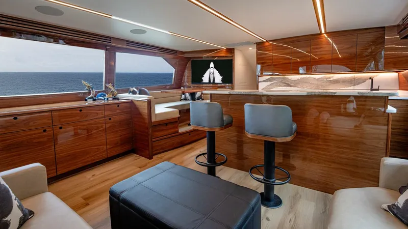 Slide: The Image of Viking 64 Convertible 2026 - 5541570