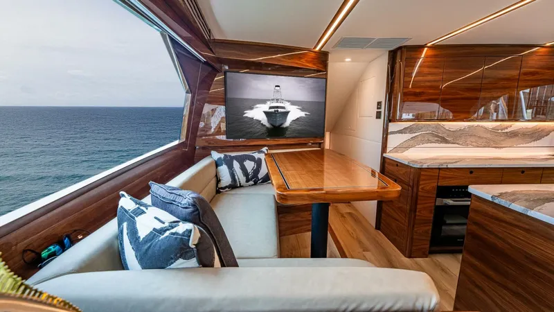 Slide: The Image of Viking 64 Convertible 2026 - 5541568