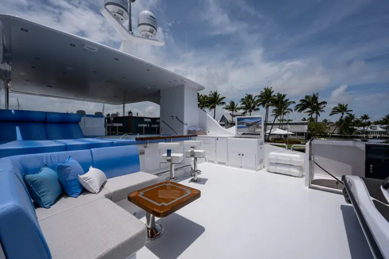 Slide: The Image of 2020 Hargrave 120' G120 Signature Series - Flybridge - 3702598