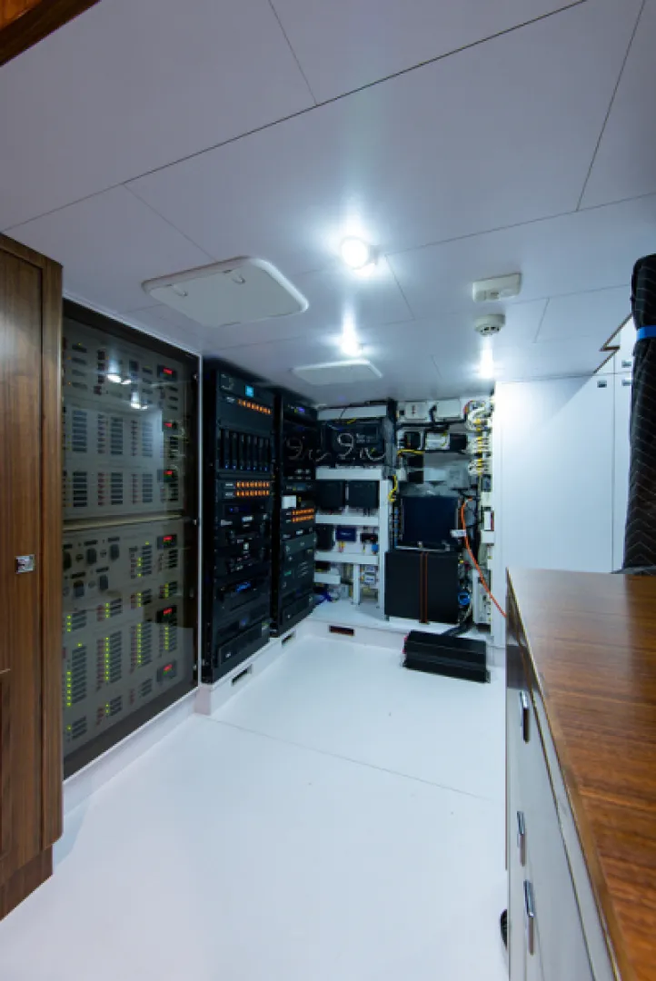 Slide: The Image of 2020 Hargrave 120' G120 Signature Series - Electrical Room - 3702610