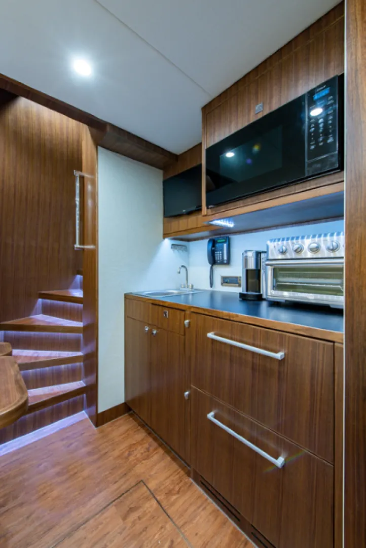 Slide: The Image of 2020 Hargrave 120' G120 Signature Series - Crew Lounge - 3702612