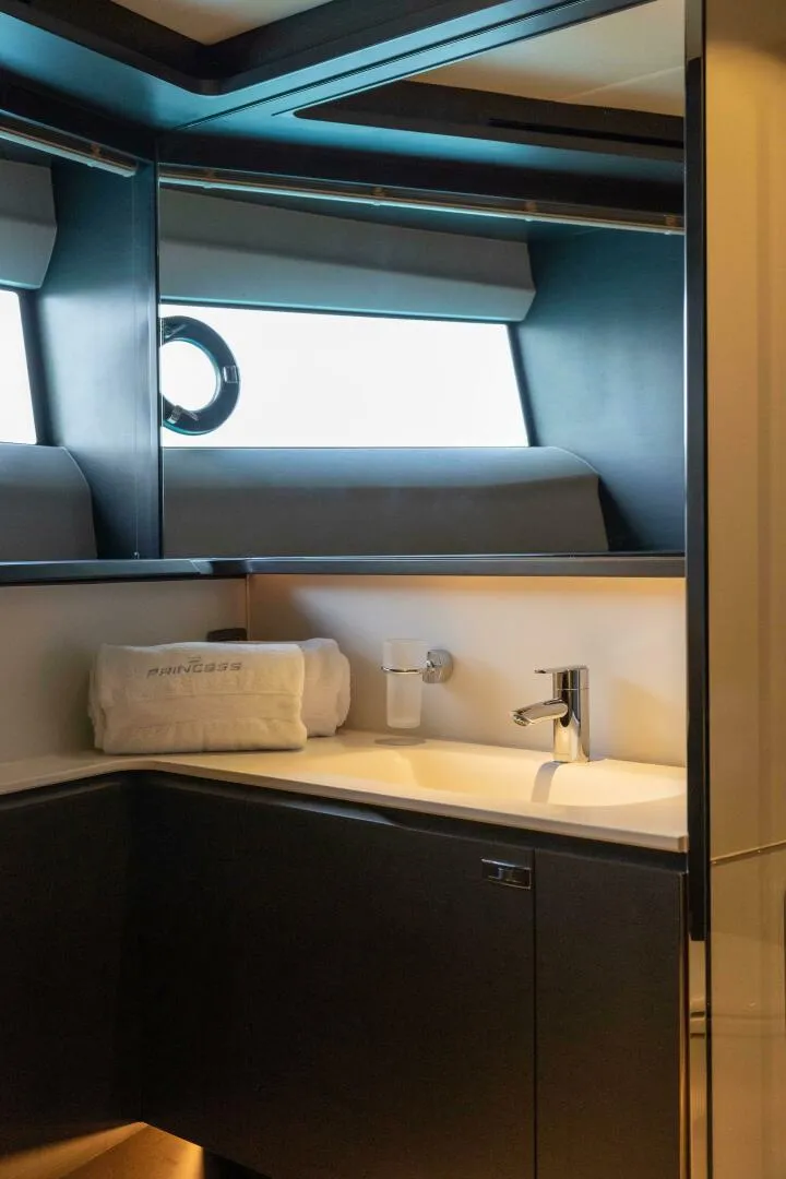 Slide: The Image of Princess X95 2021 - 3751346