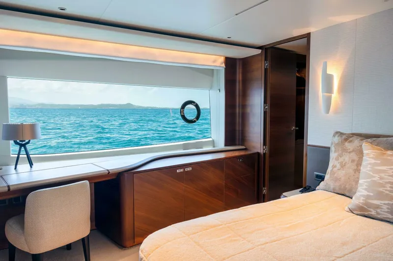 Slide: The Image of Princess X95 2021 - 3751351