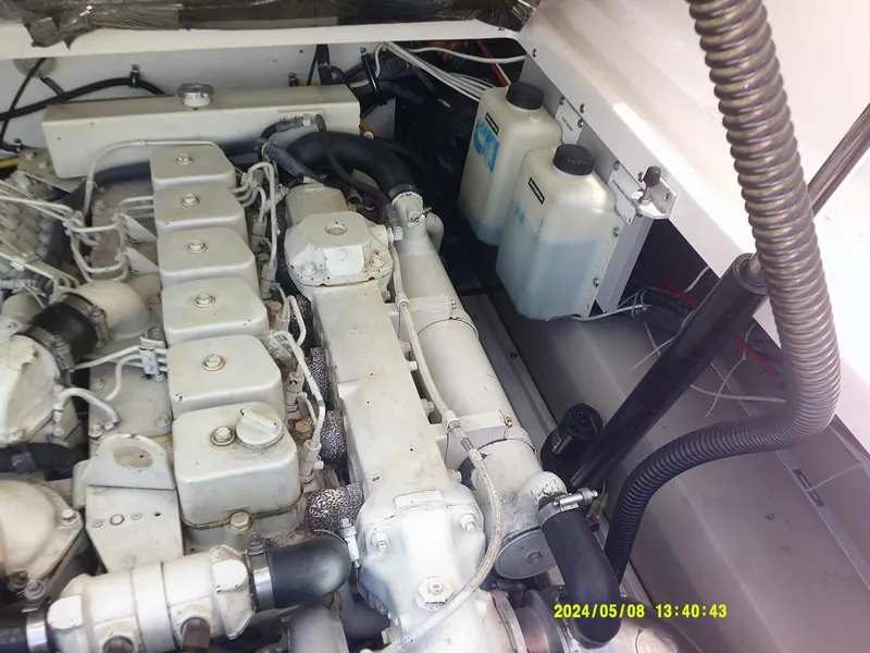 Slide: The Image of Tiara 3100 Open Starboard - Cummins 6BTA 5.9 Diesels - 3706434