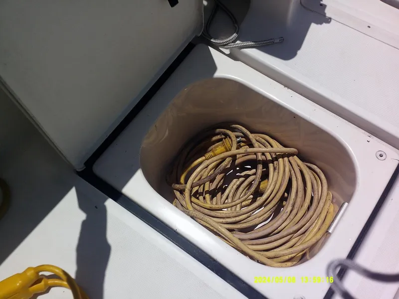 Slide: The Image of Tiara 3100 Open Sole - Storage - 3706477