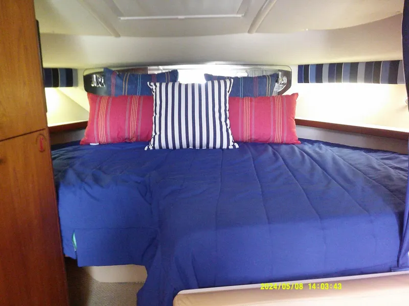 Slide: The Image of Tiara 3100 Open Oversized Double Berth - 3706485