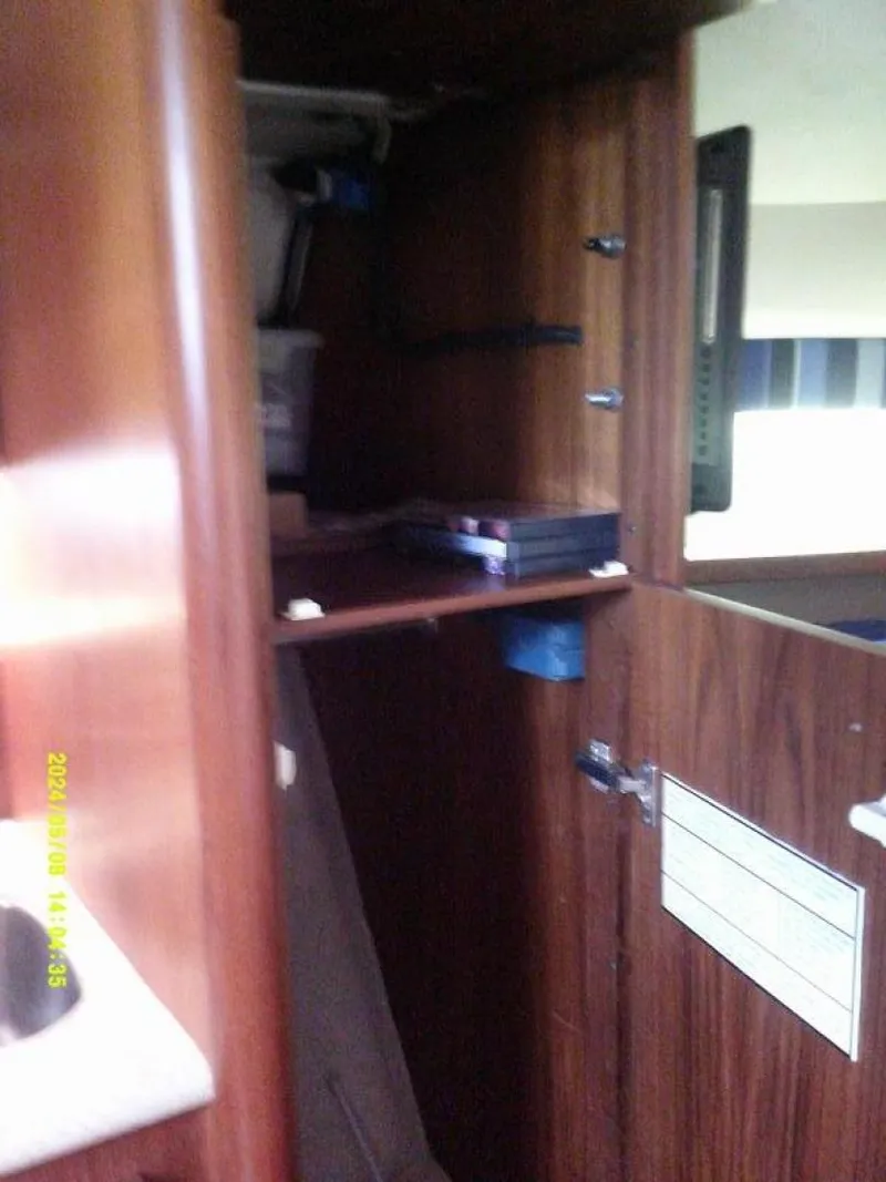 Slide: The Image of Tiara 3100 Open Bottom: Hanging Locker Top: Storage - 3706489