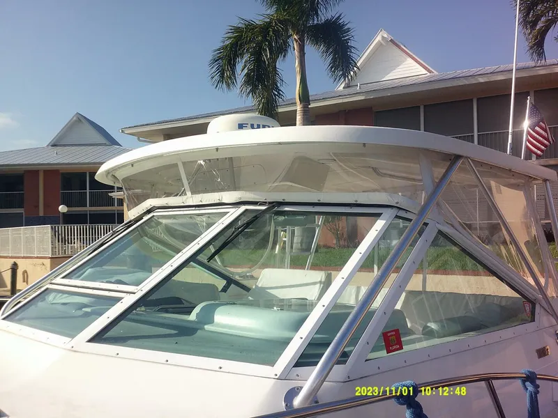 Slide: The Image of Tiara 3100 Open New Enclosure - 4043610