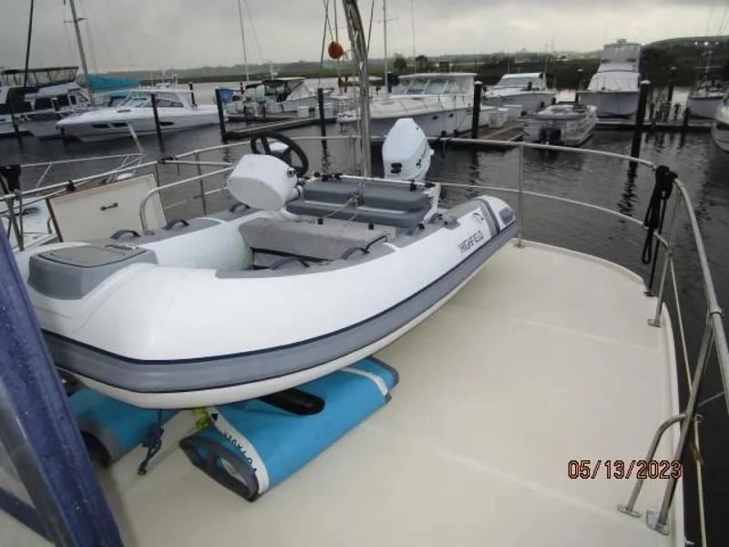 Slide: The Image of 36' Kadey-Krogen tender deck aft - 3706733