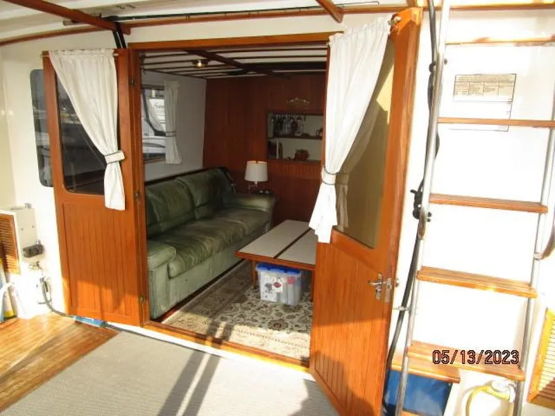 Slide: The Image of 36' Kadey Krogen aftdeck forward - 3706689