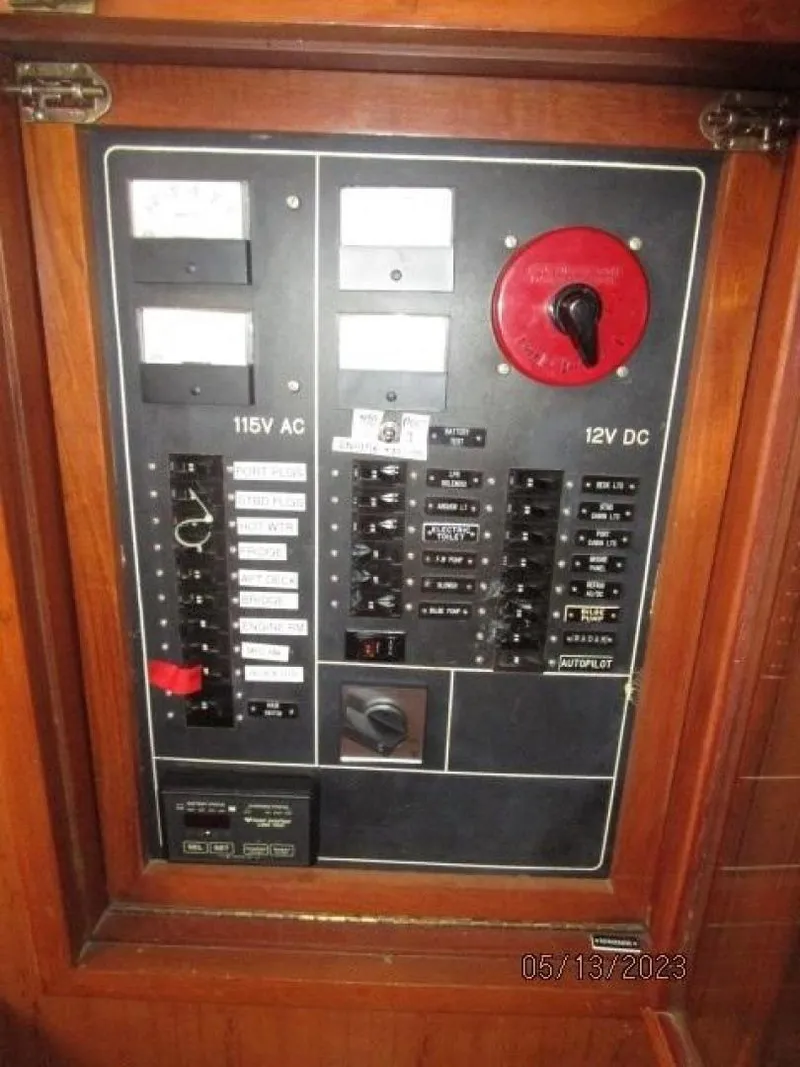 Slide: The Image of 36' Kadey-Krogen electrical panel - 3706693